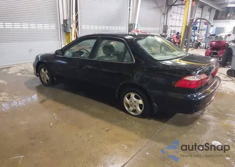1998 Honda Accord Ex из США, поврежденный, VIN 1HGCG5557WA191639